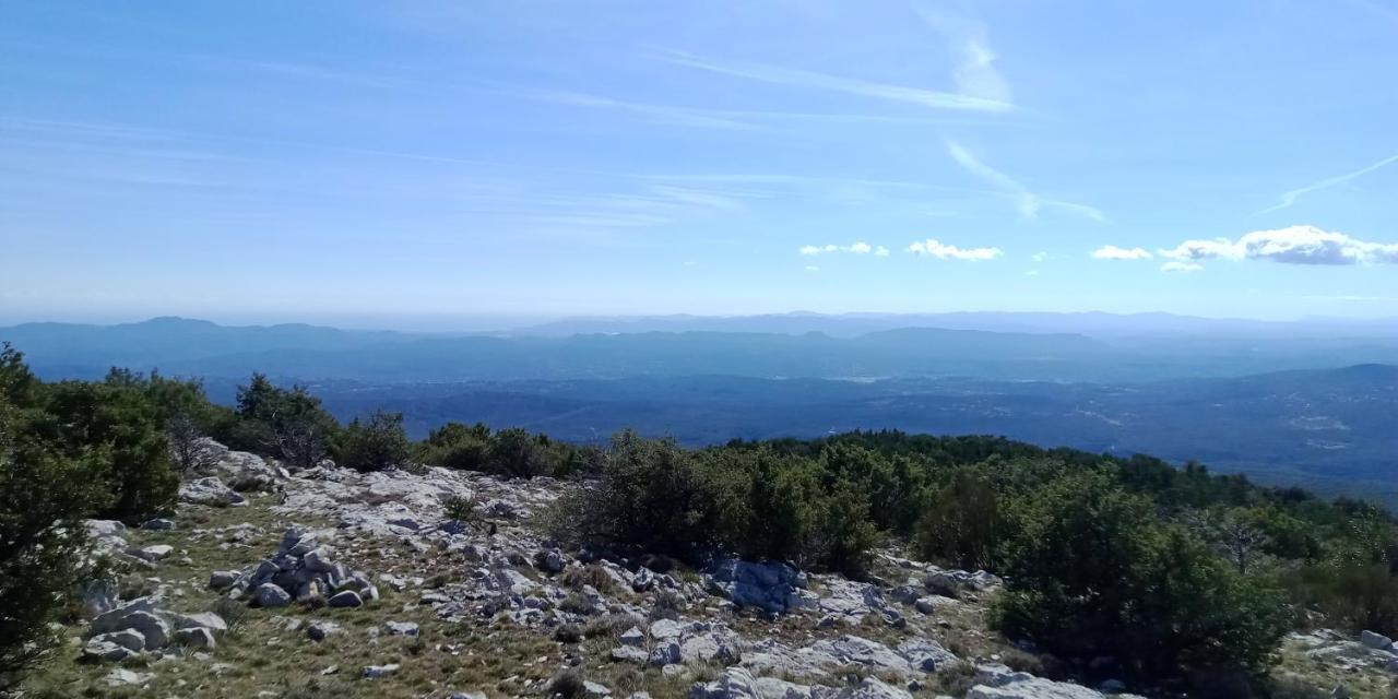 Montagne, Mer Et Verdon Seranon Exterior photo